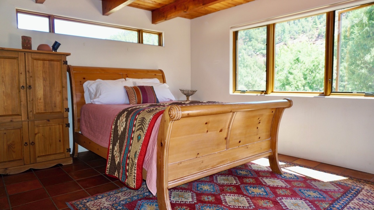 Photo of Bedroom in Canoncito