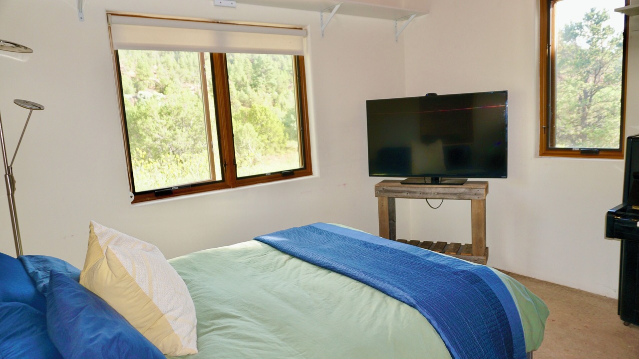 Photo of Bedroom in Canoncito