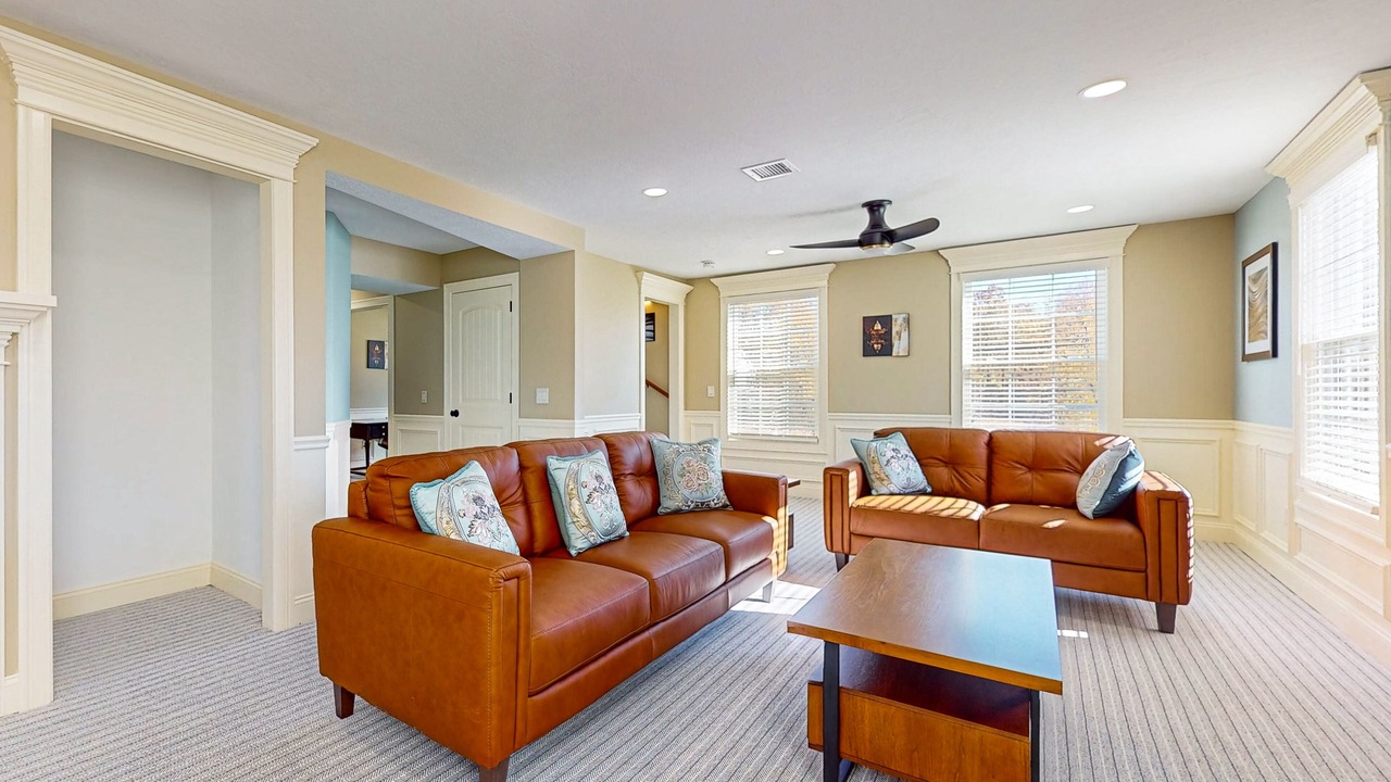 Photo of Livingroom in Holyoke