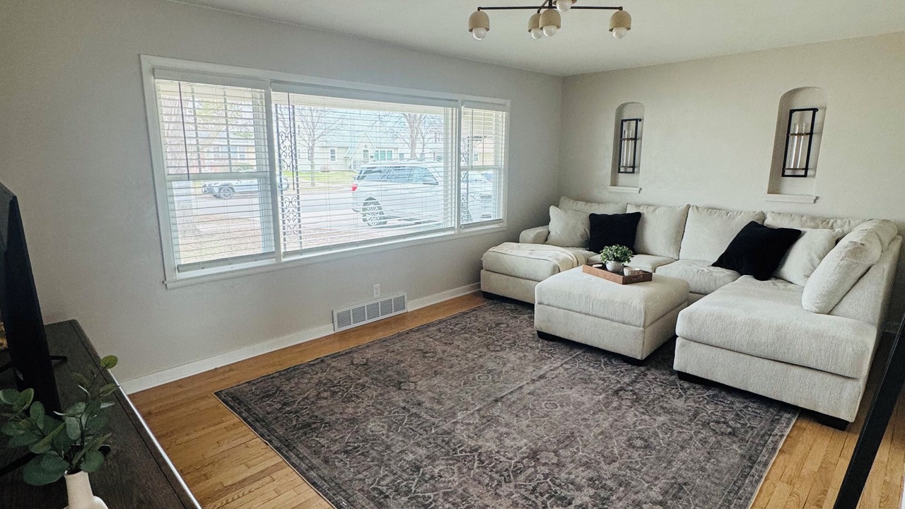 Photo of Livingroom in La Crosse