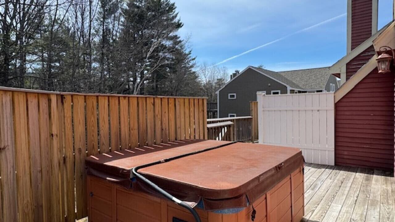 Photo of Patio Balcony in Francestown