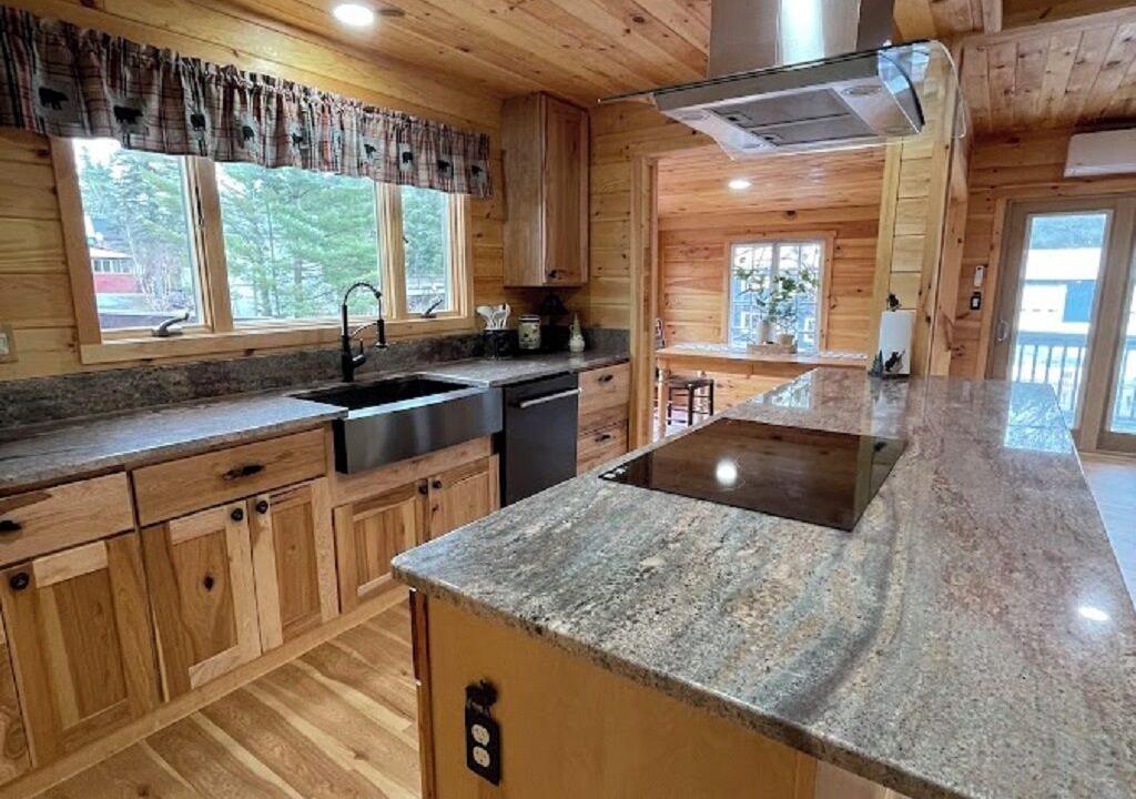 Photo of Kitchen in Inlet