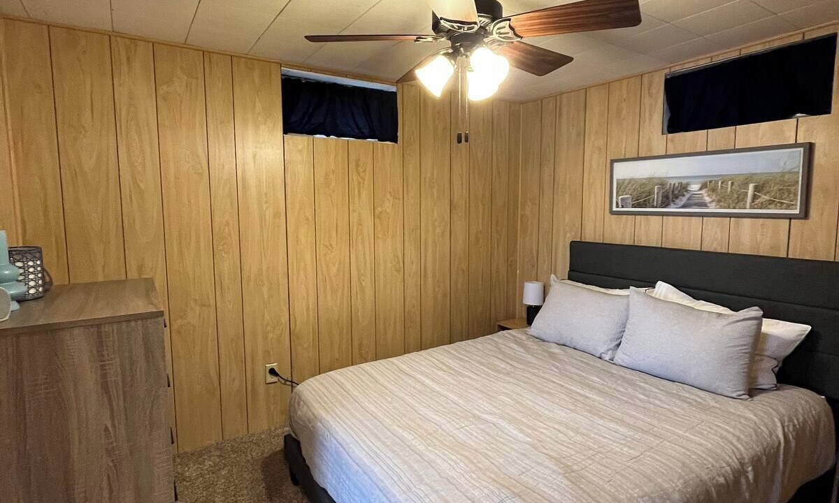 Photo of Bedroom in New Auburn