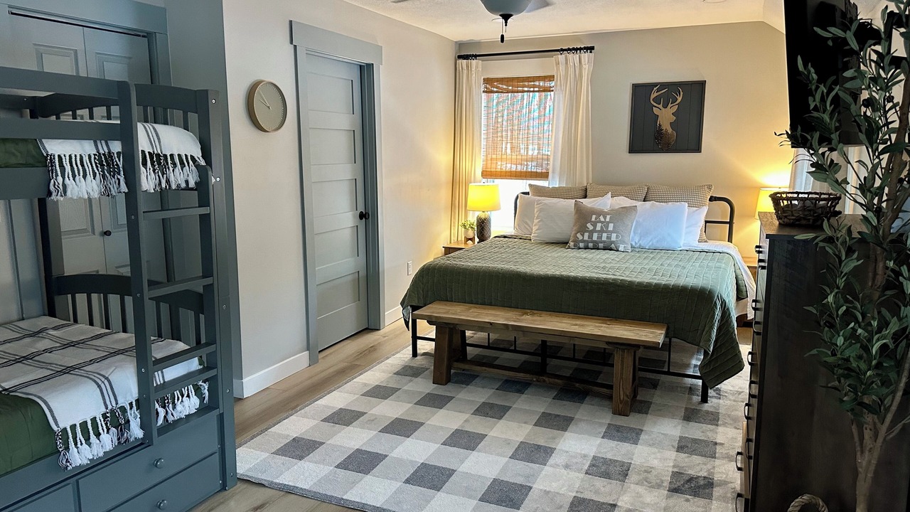 Photo of Bedroom in Friendsville
