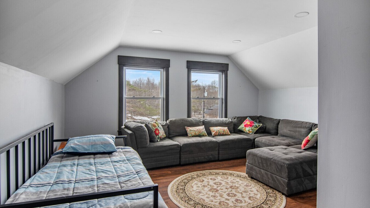 Photo of Livingroom in Franklin County