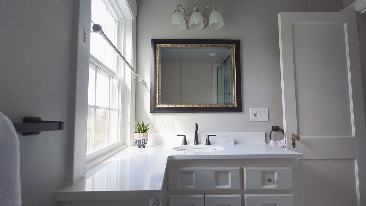 Photo of Bathroom in Maple Hill