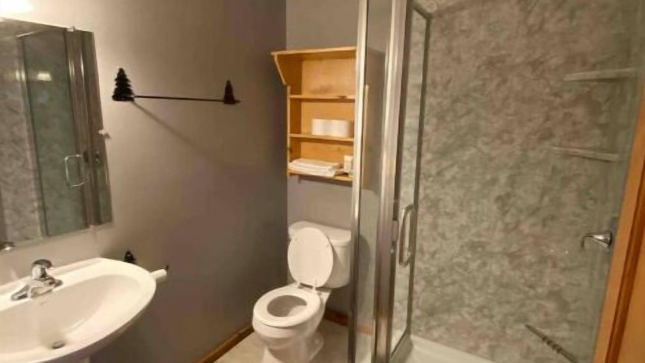 Photo of Bathroom in Warrens