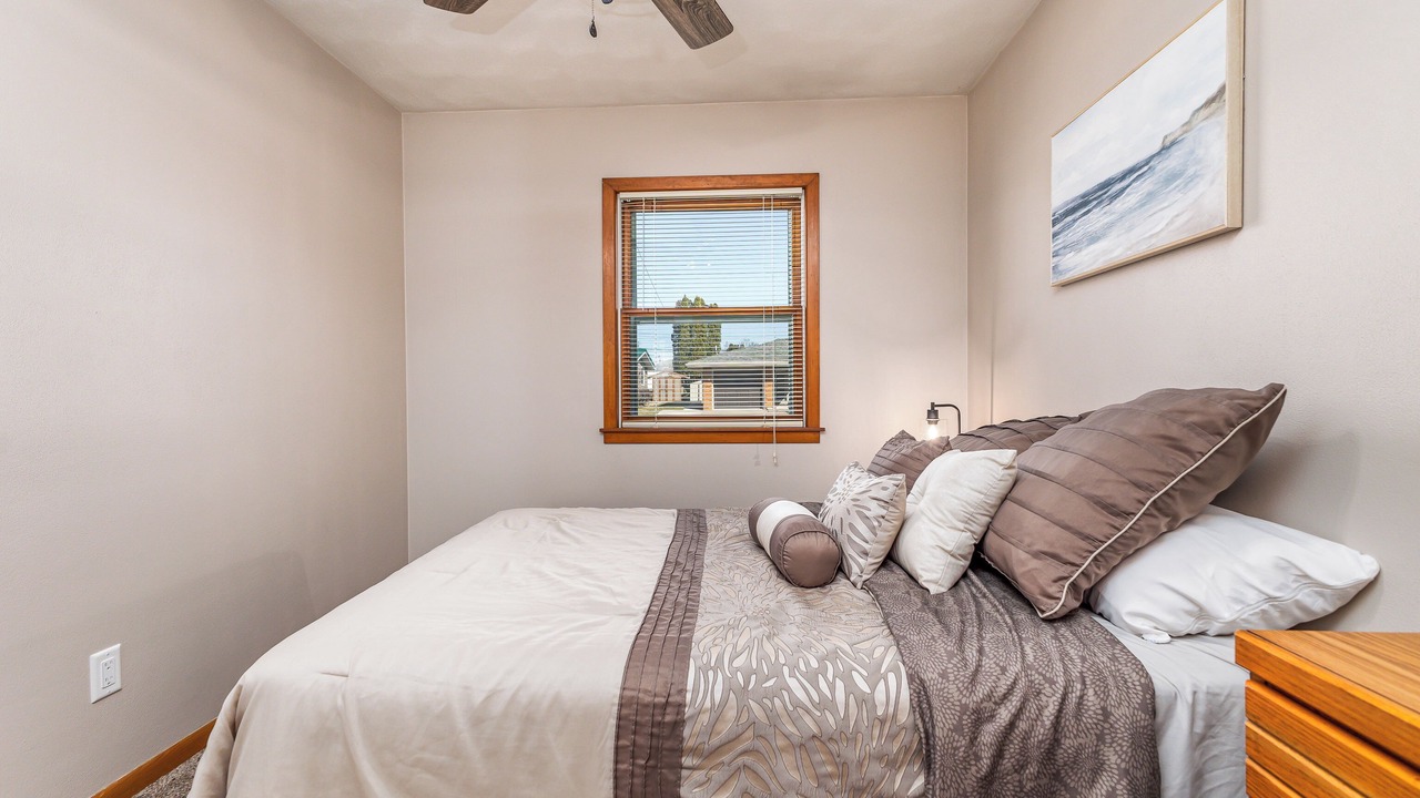 Photo of Bedroom in Dubuque