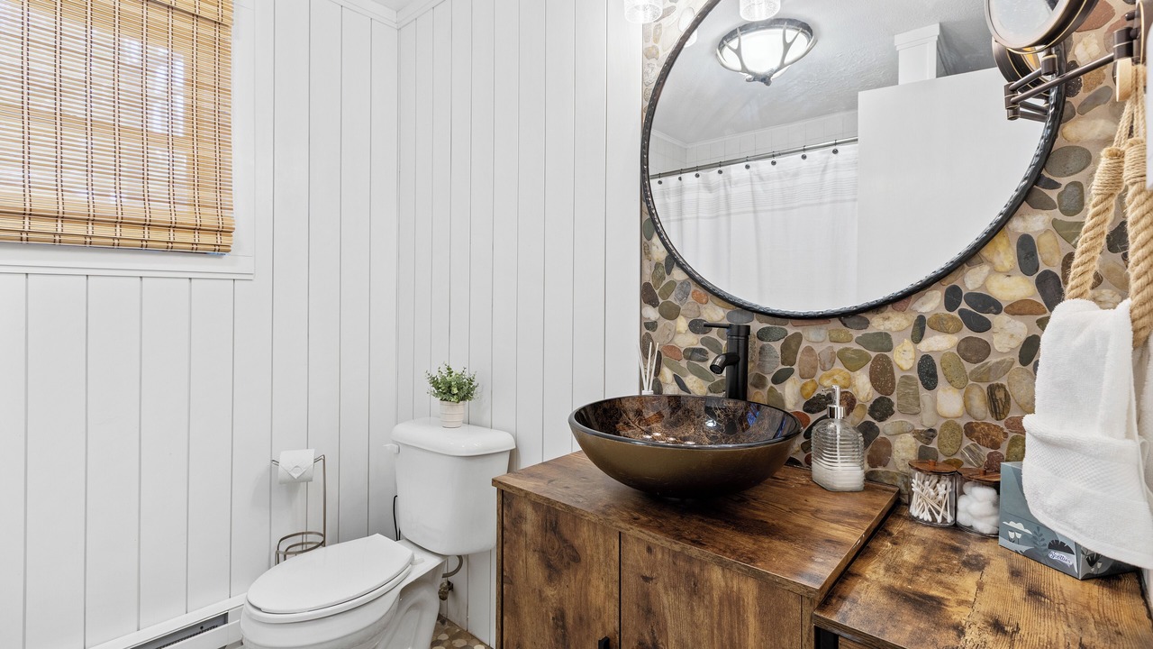 Photo of Bathroom in Birch Hill