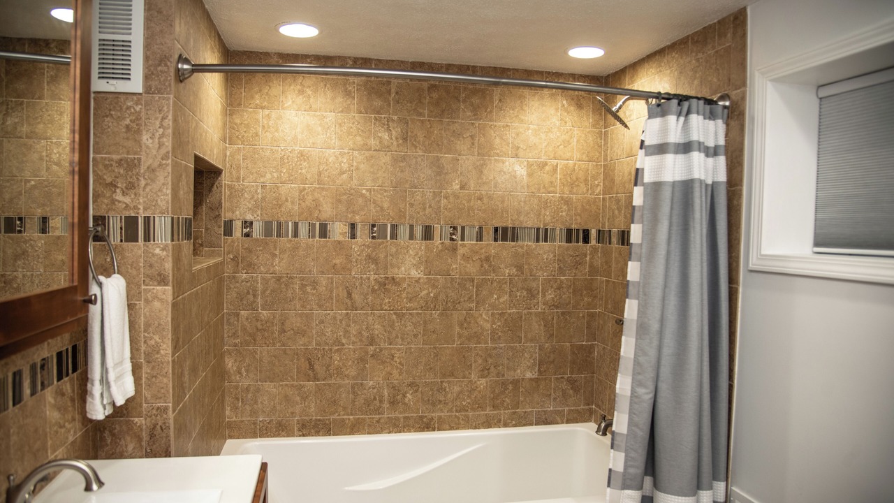 Photo of Bathroom in Dowling