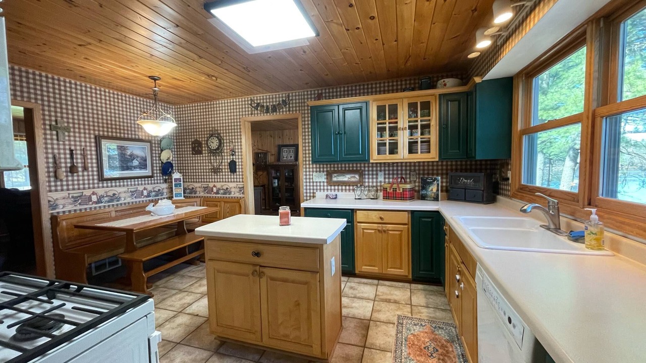 Photo of Kitchen in Siren