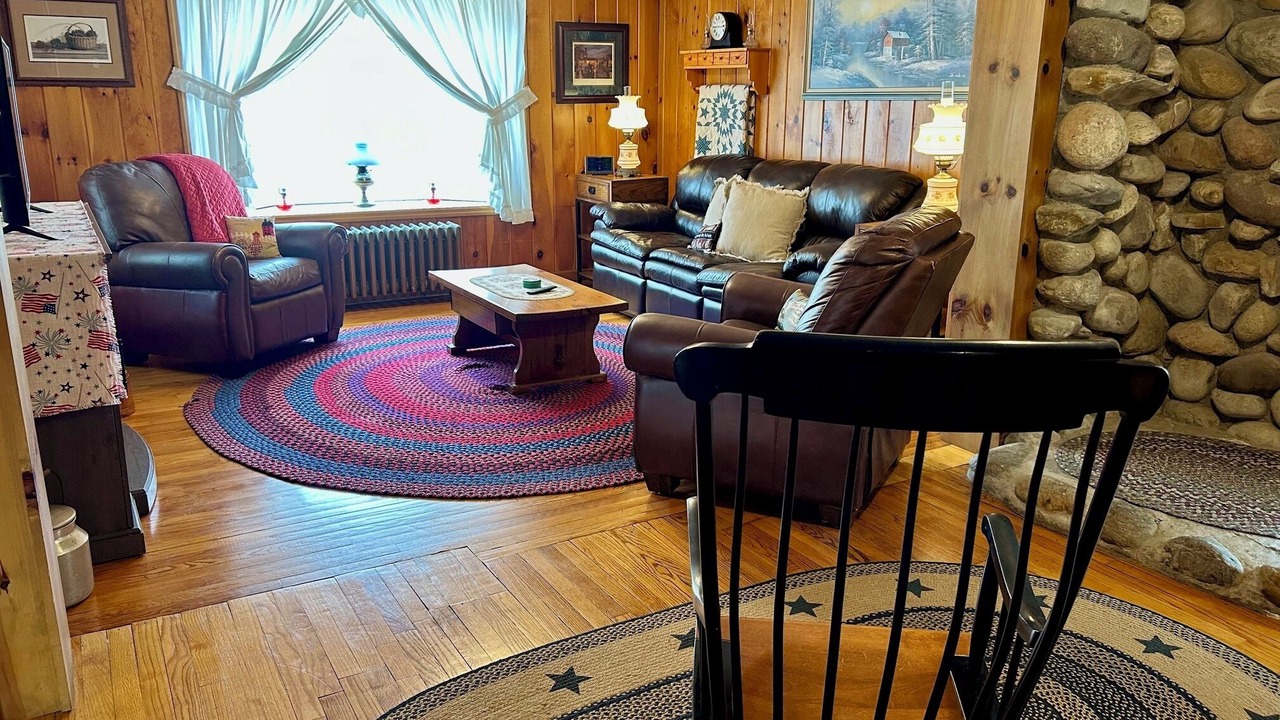 Photo of Livingroom in North Lake George