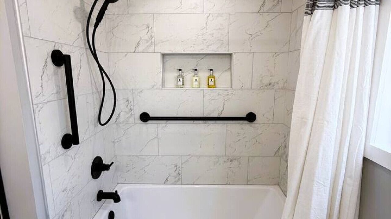Photo of Bathroom in Southwood Acres