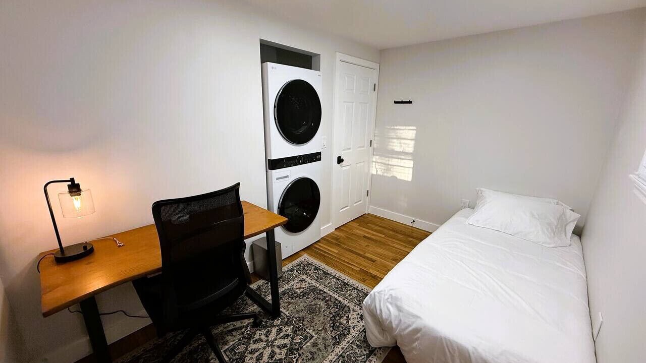 Photo of Bedroom in Southwood Acres