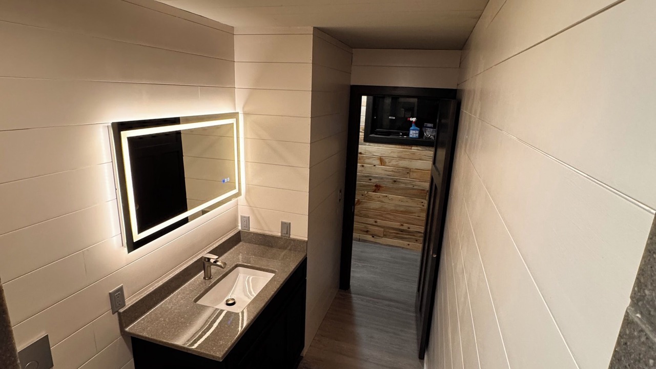 Photo of Bathroom in Cook
