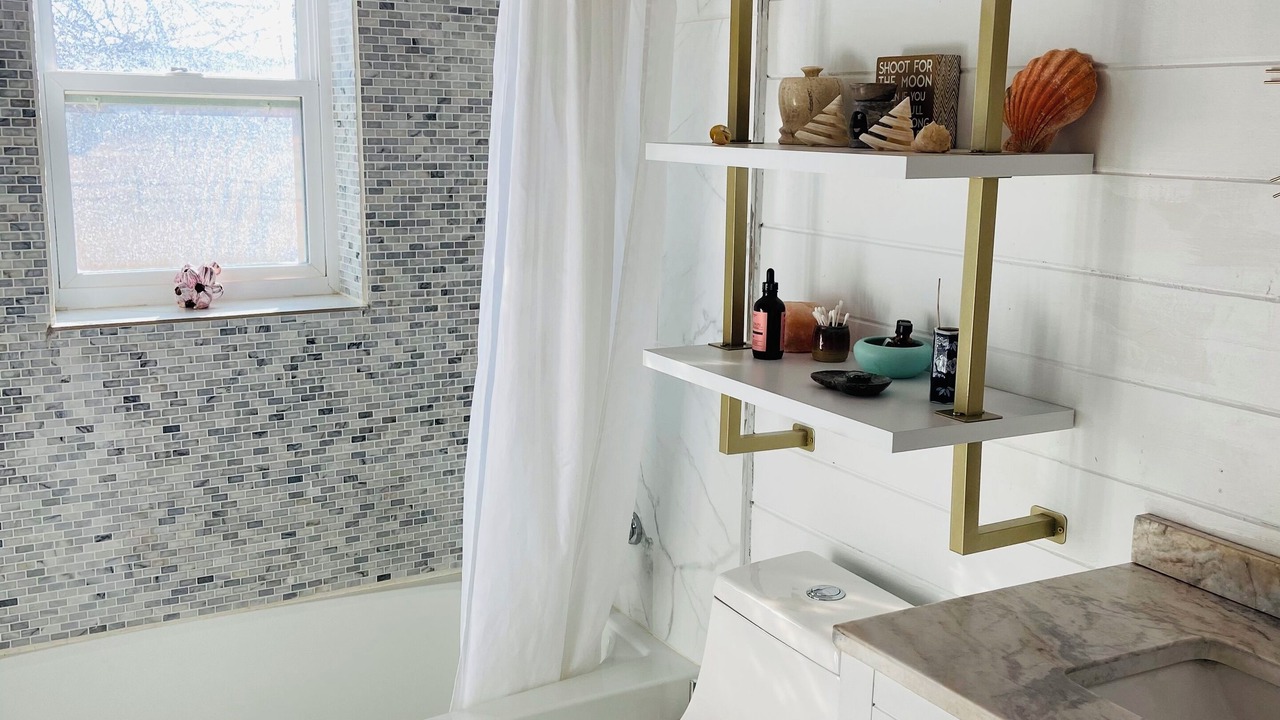Photo of Bathroom in Nambe Pueblo