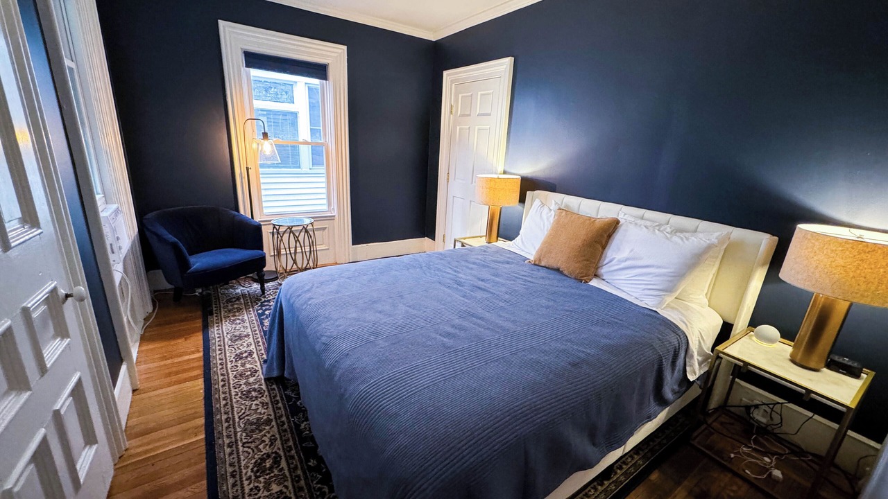 Photo of Bedroom in Oswego