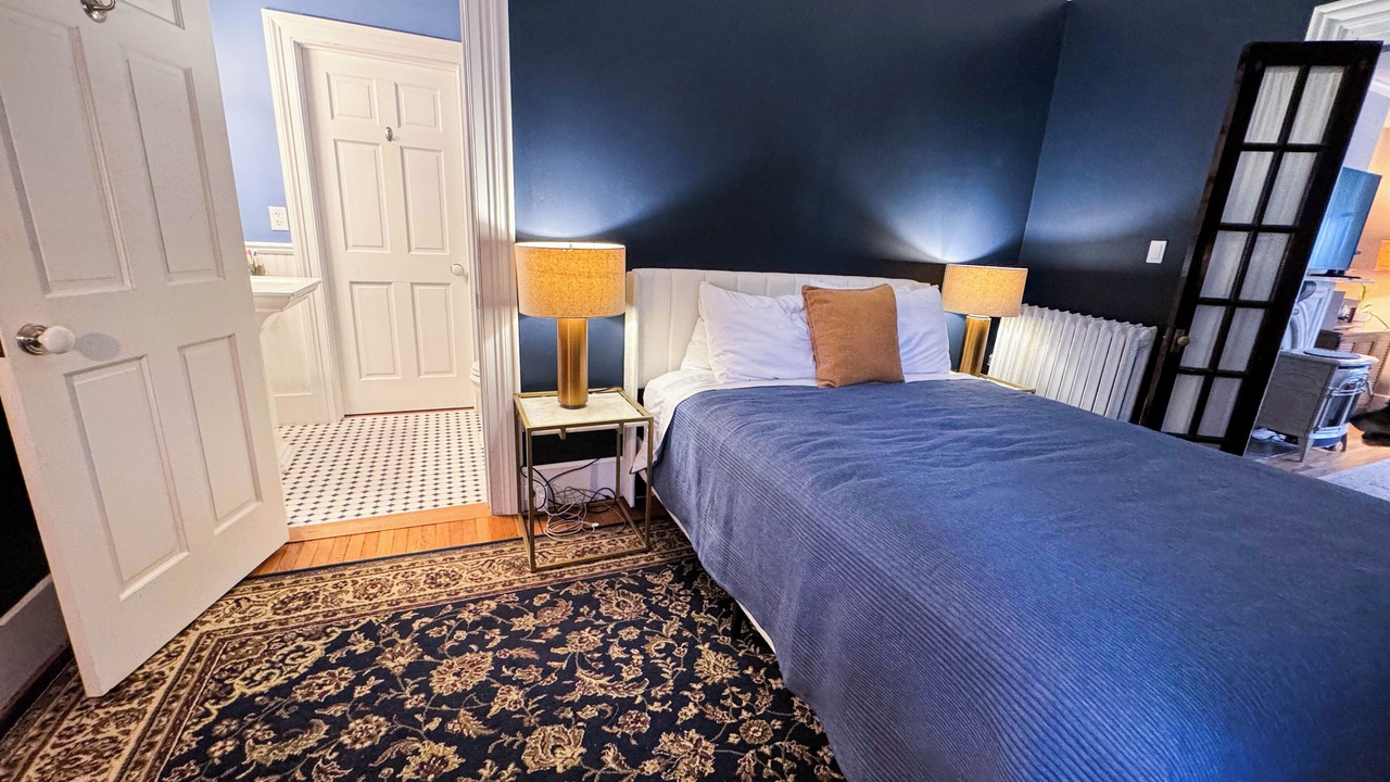 Photo of Bedroom in Oswego