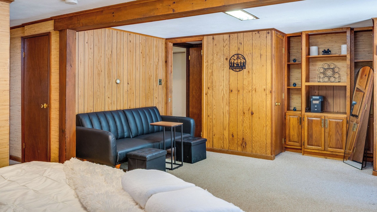 Photo of Bedroom in Woodsville