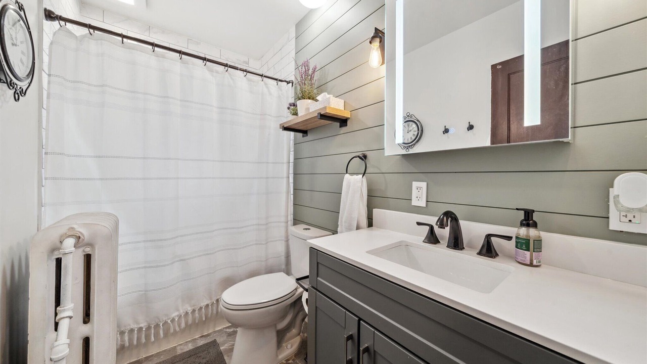 Photo of Bathroom in Union Park