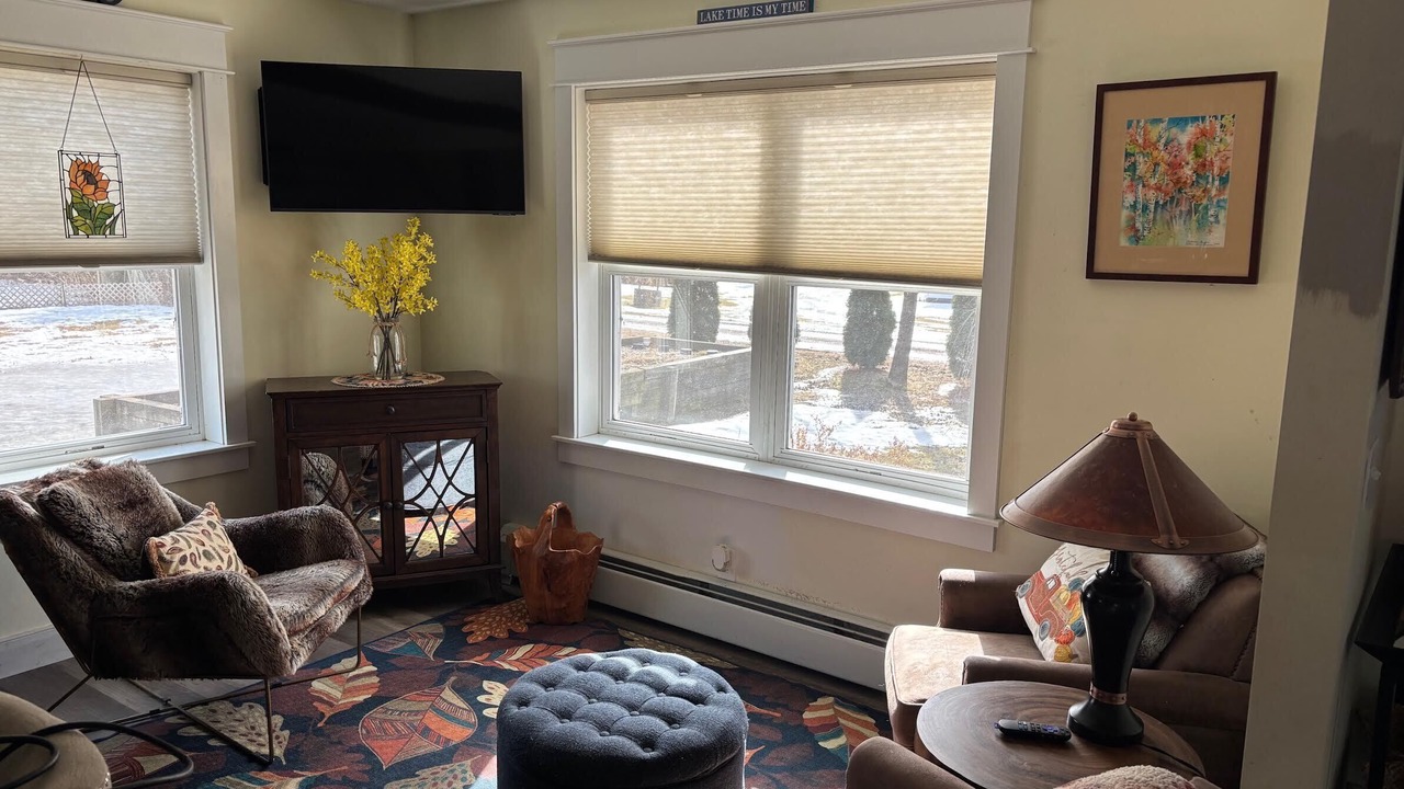 Photo of Livingroom in South Hero