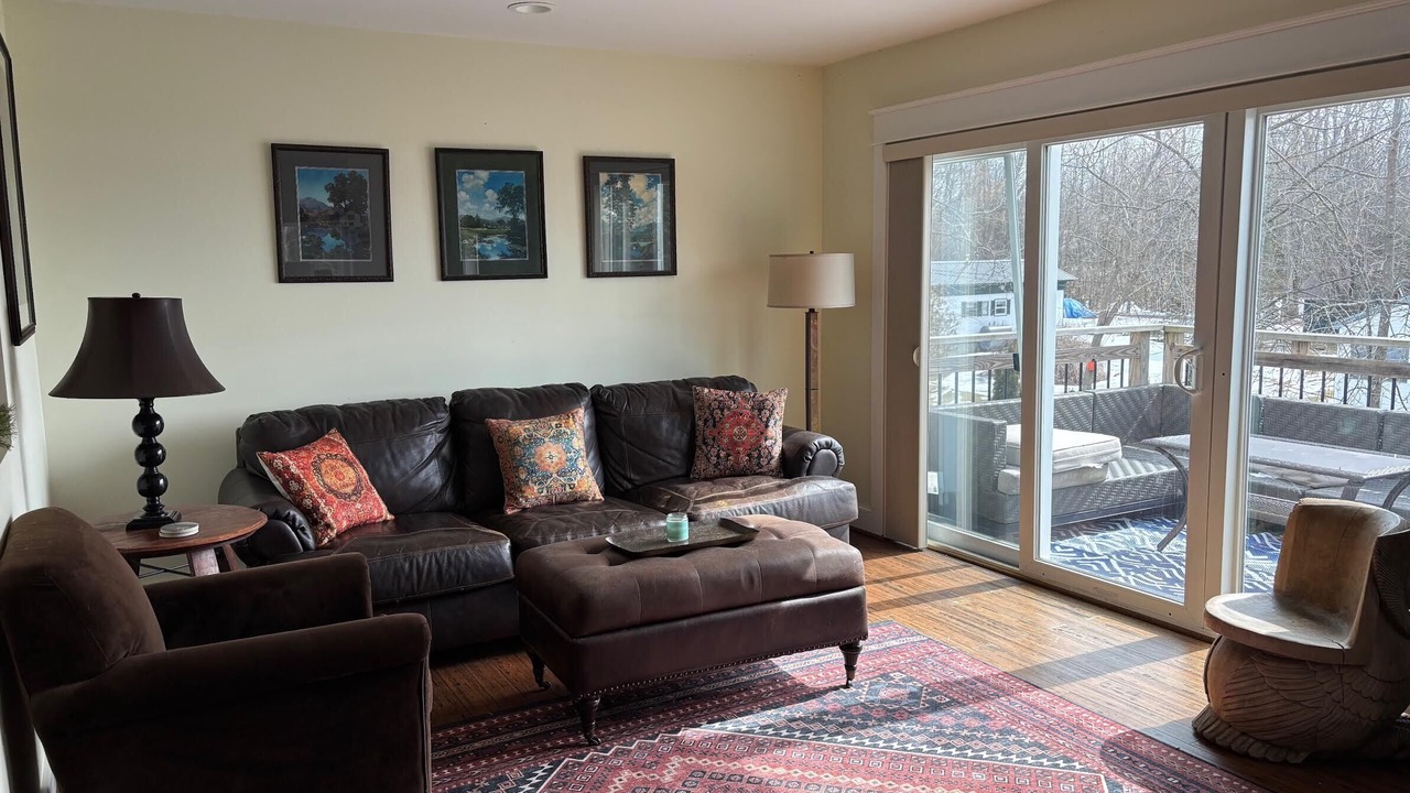 Photo of Livingroom in South Hero