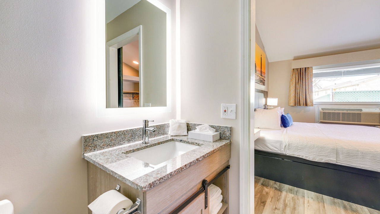 Photo of Bathroom in Port Huron