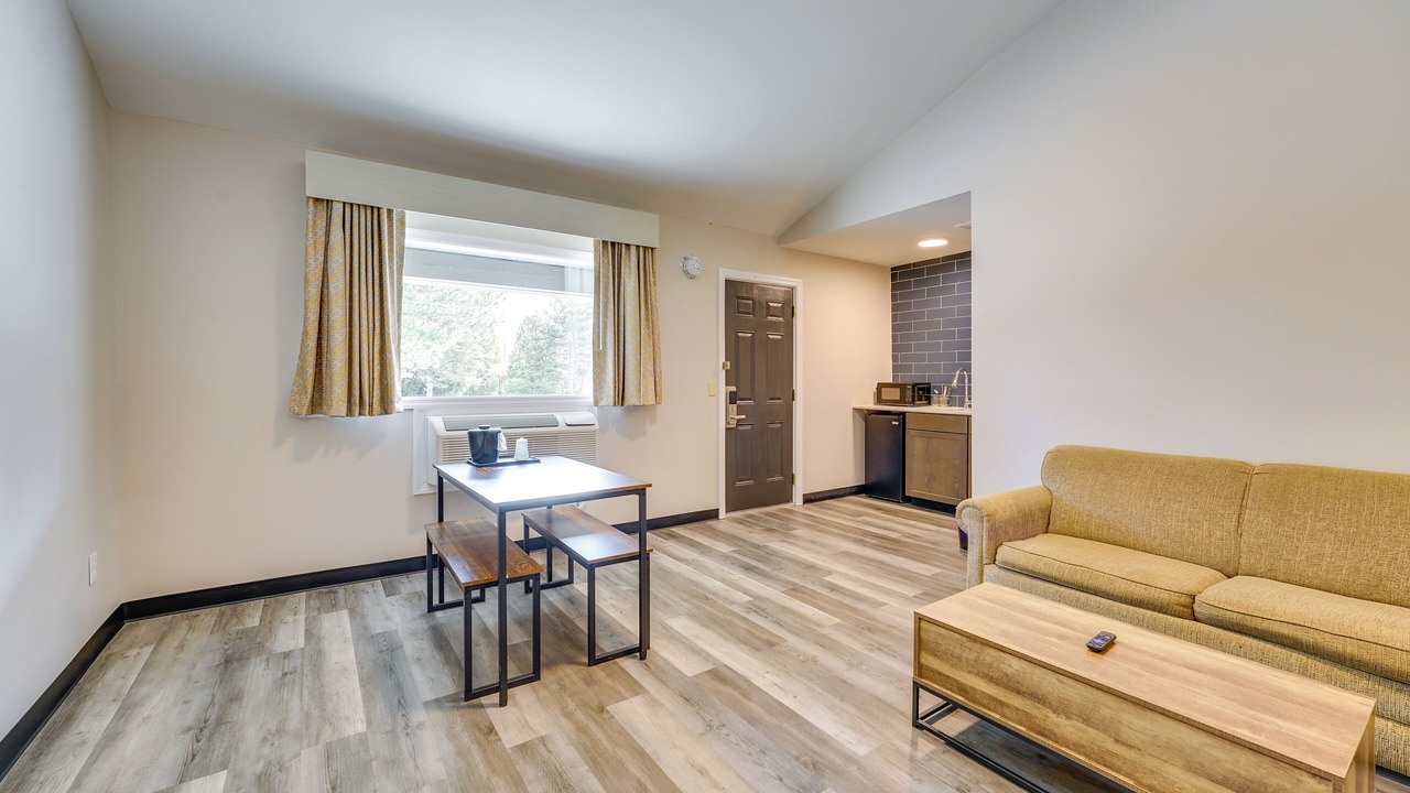 Photo of Livingroom in Port Huron