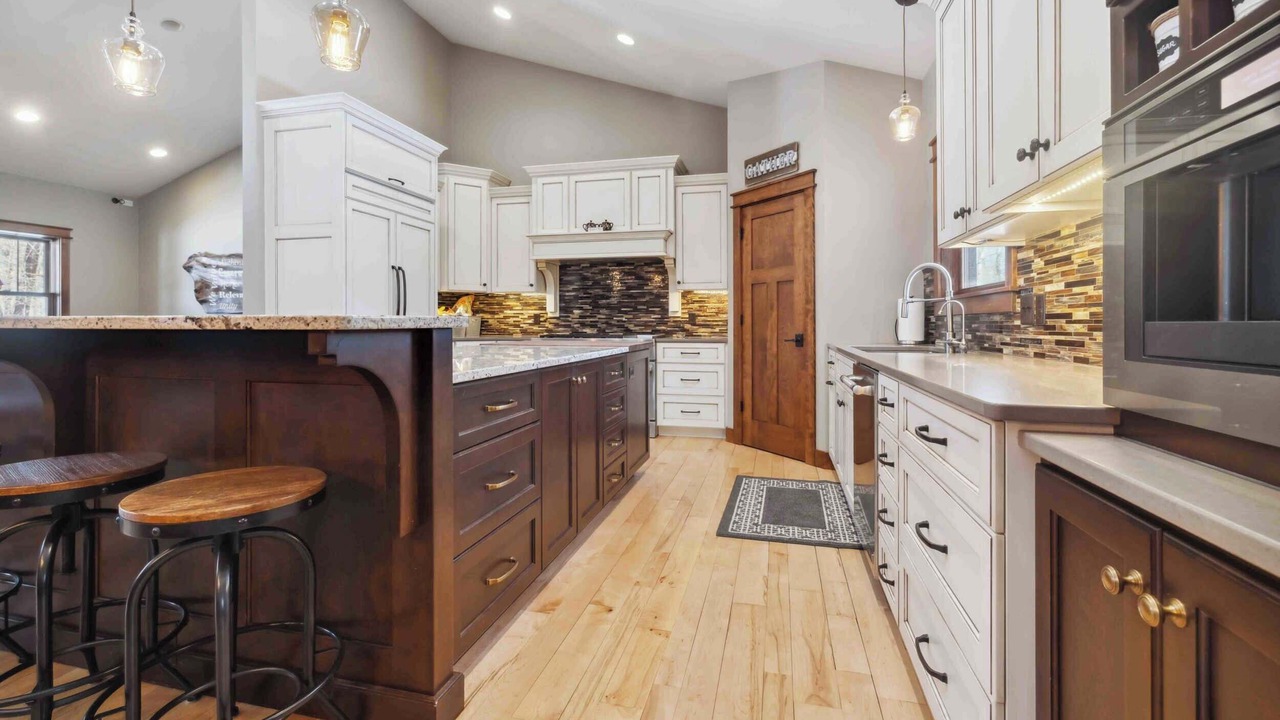 Photo of Kitchen in East Gull Lake