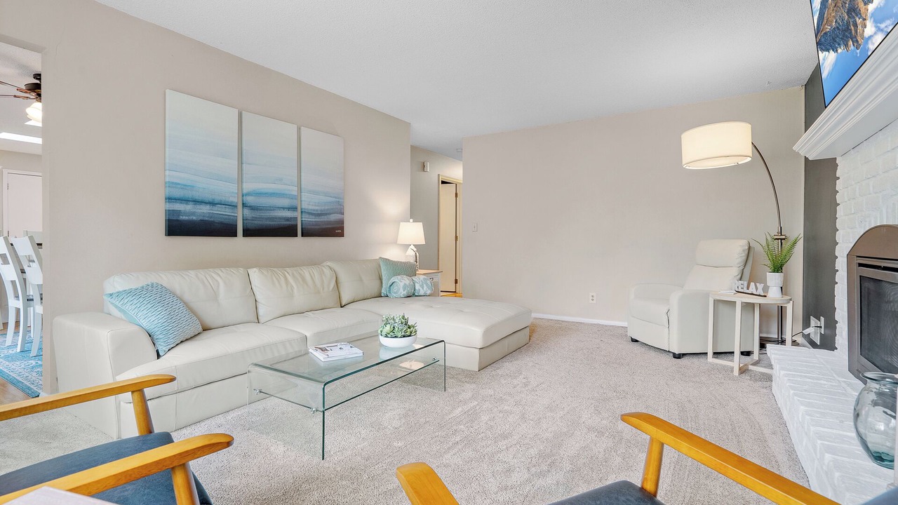 Photo of Livingroom in Plymouth