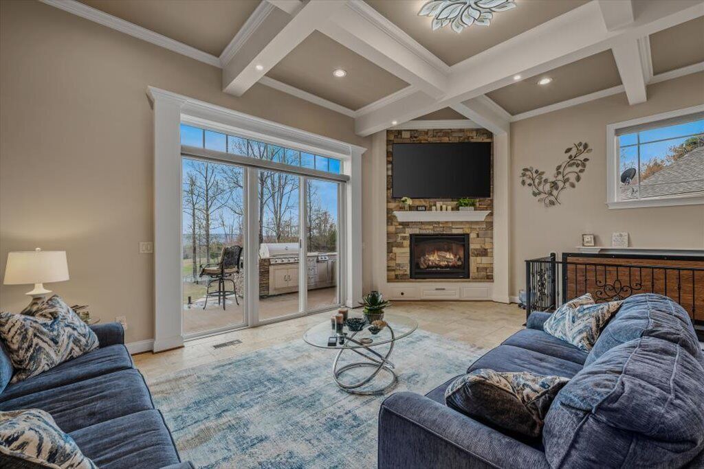Photo of Livingroom in Hedgesville