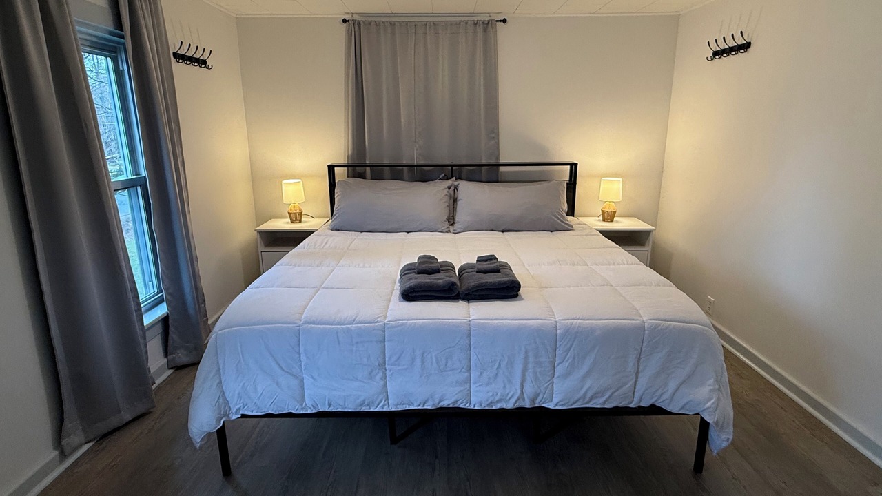 Photo of Bedroom in Lawrenceville