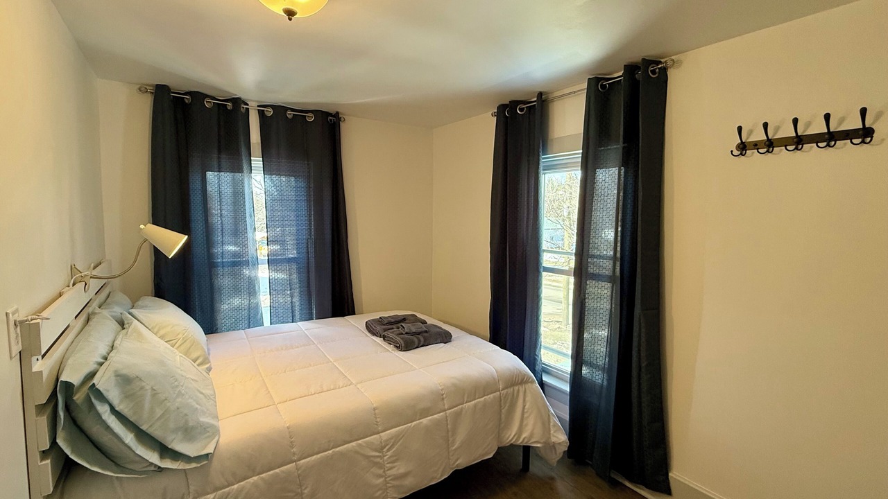 Photo of Bedroom in Lawrenceville
