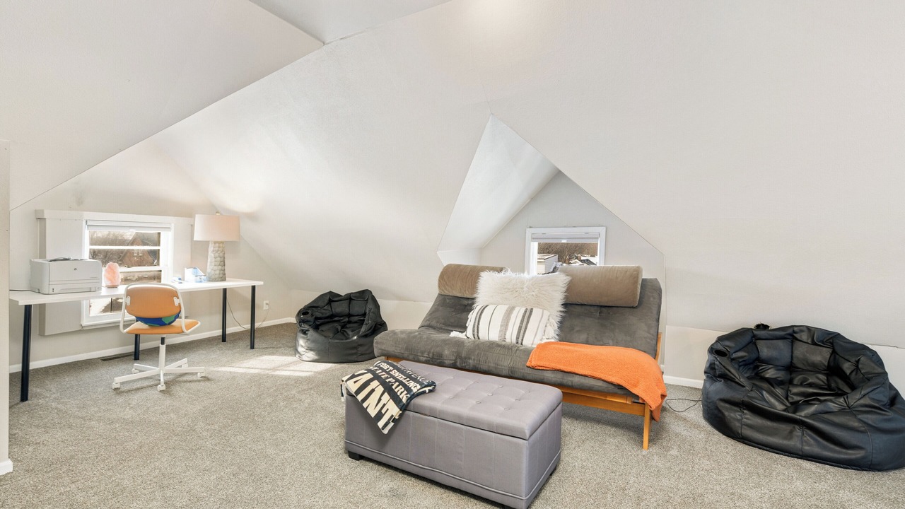 Photo of Livingroom in West Seventh