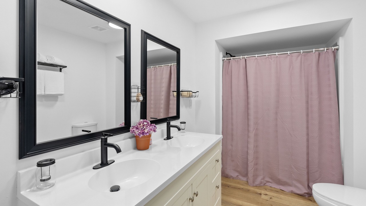Photo of Bathroom in Lansing