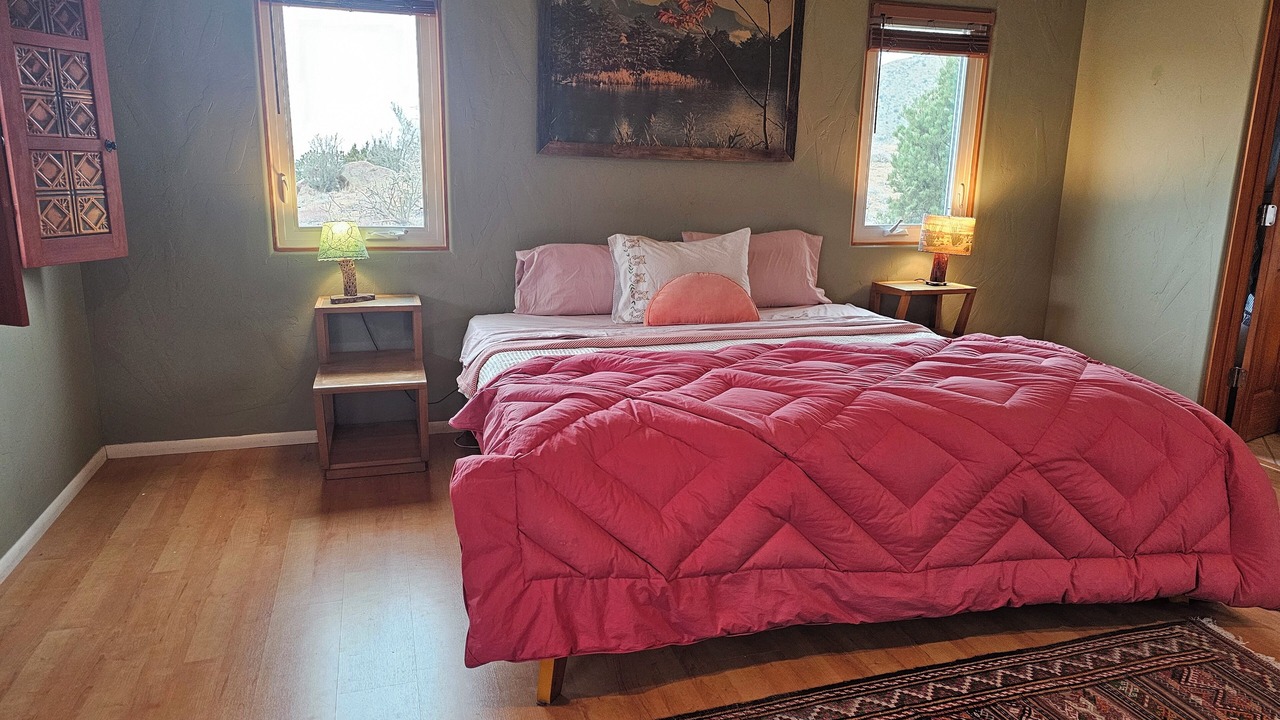 Photo of Bedroom in Placitas