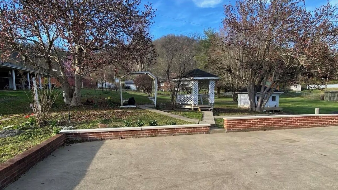 Photo of Outdoor in Betsy Layne