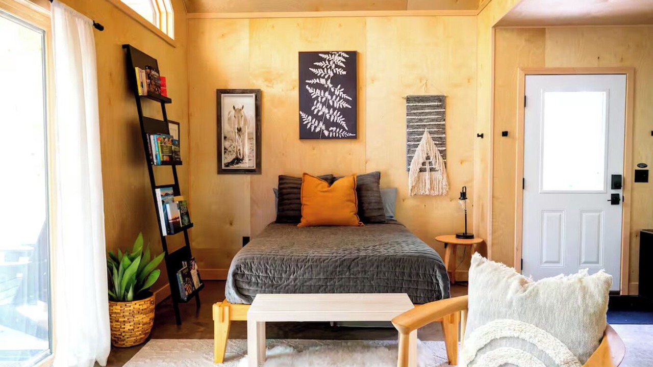 Photo of Bedroom in Cable