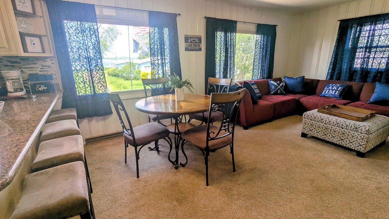Photo of Livingroom in Bass Lake