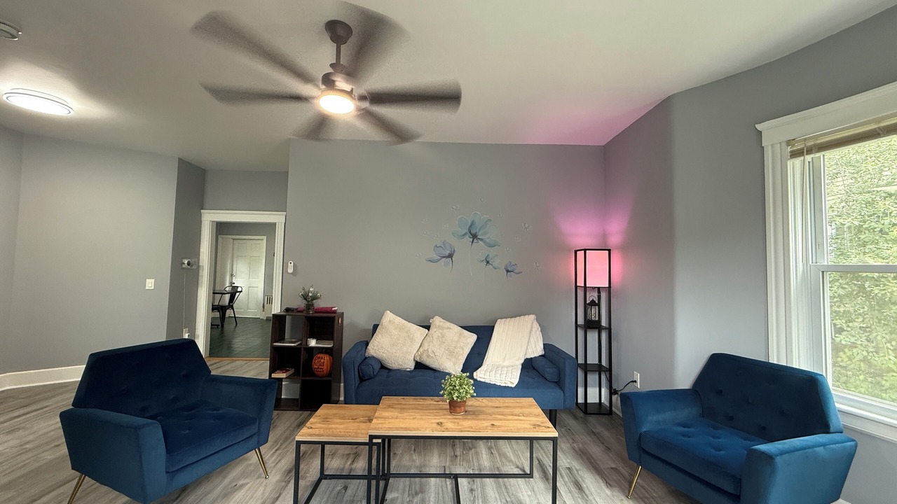 Photo of Livingroom in Forest Grove