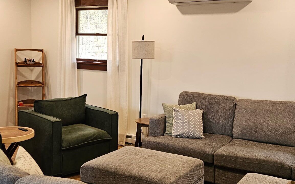 Photo of Livingroom in Keene