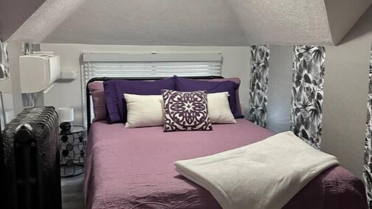 Photo of Bedroom in Powderhorn