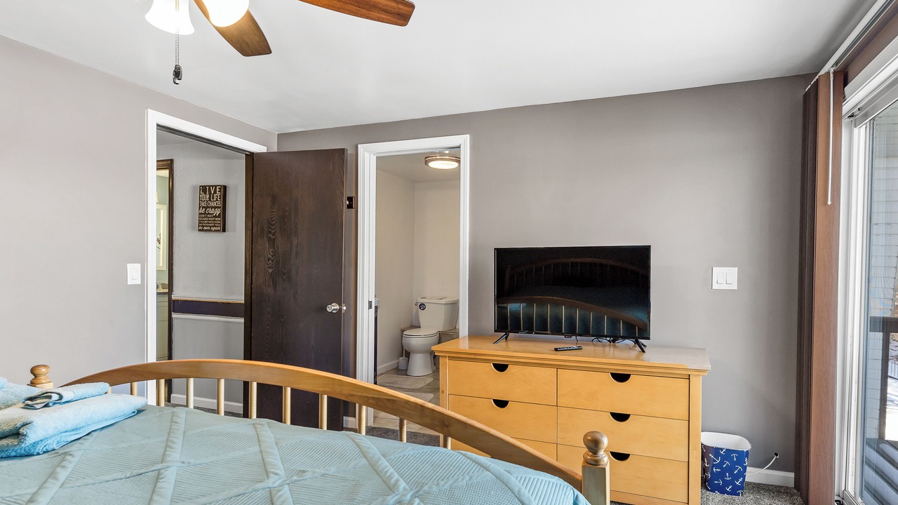 Photo of Bedroom in Twin Lake