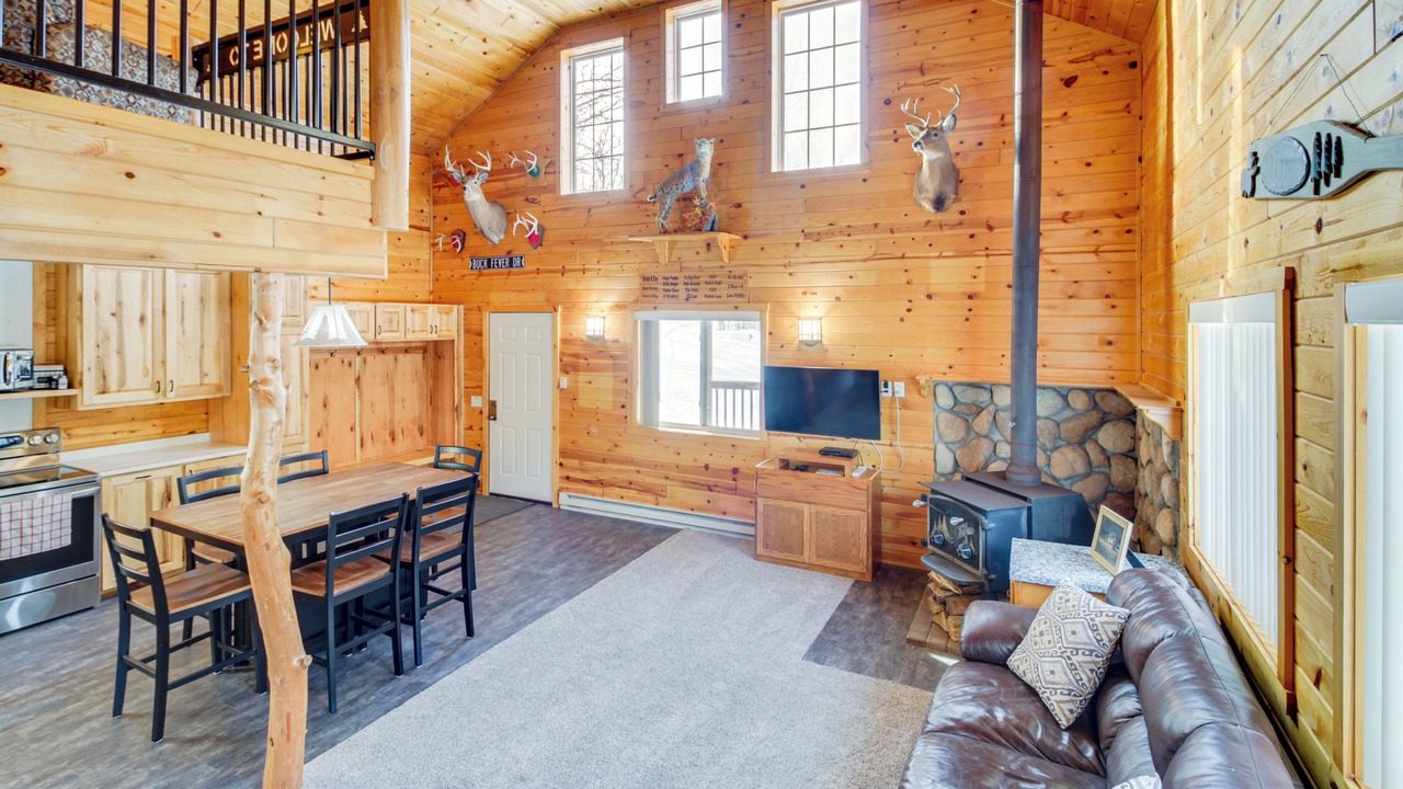 Photo of Livingroom in Backus