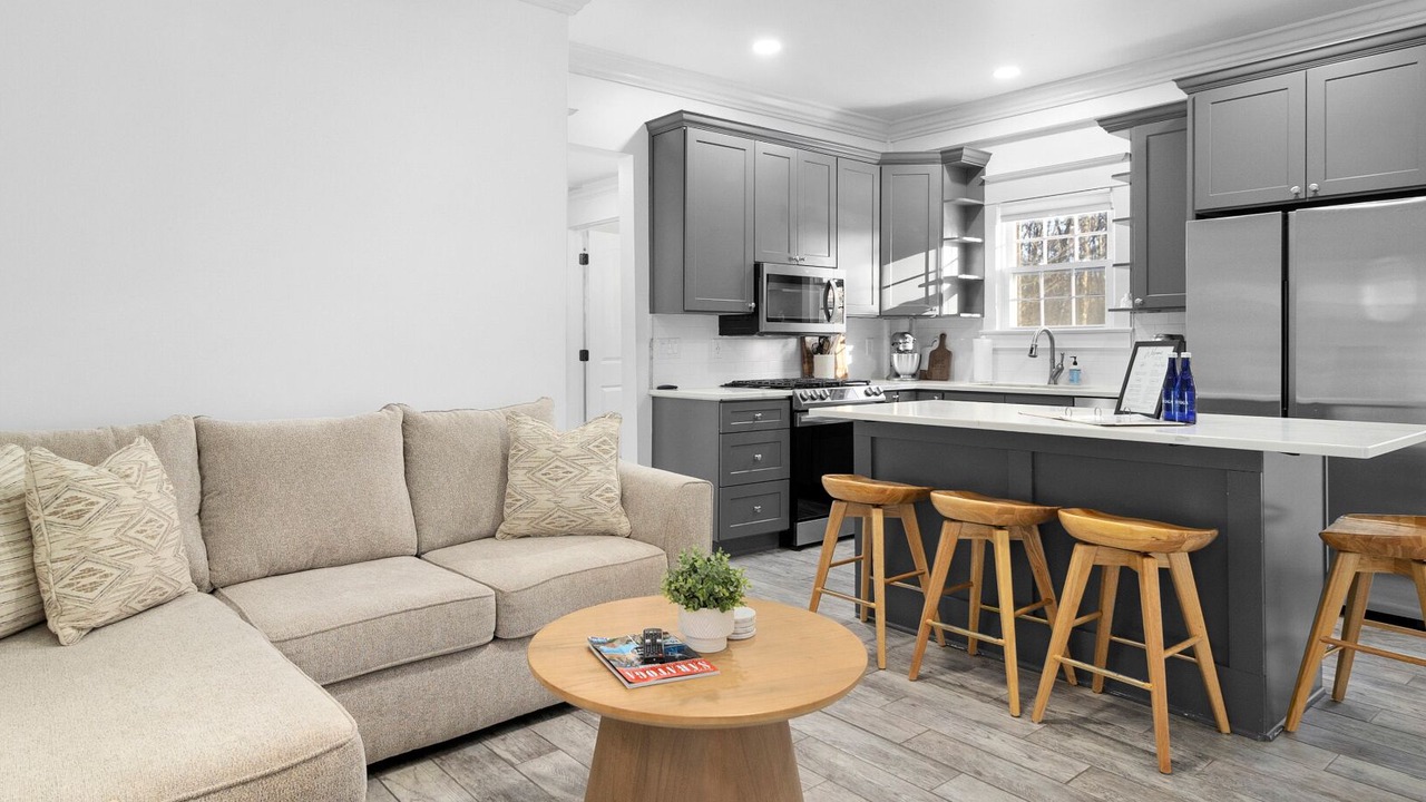 Photo of Livingroom in Greenfield Center