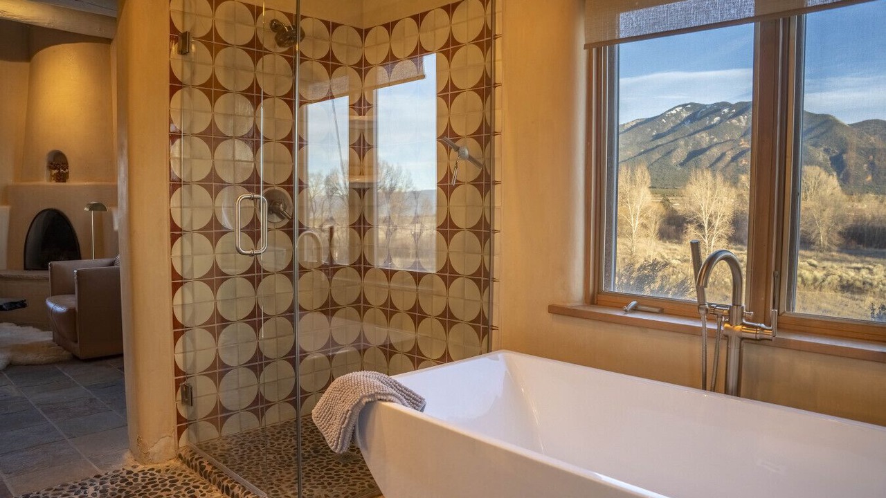 Photo of Bathroom in Arroyo Seco