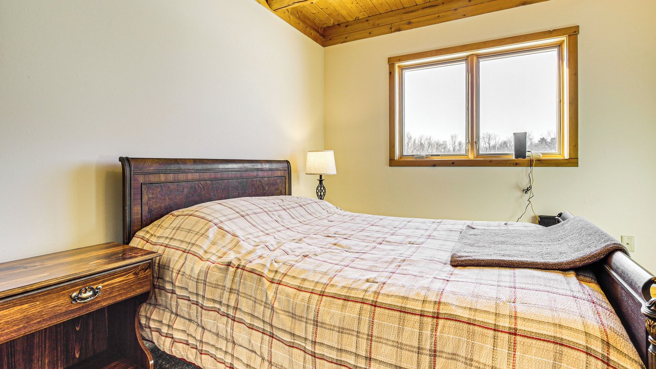 Photo of Bedroom in Abrams