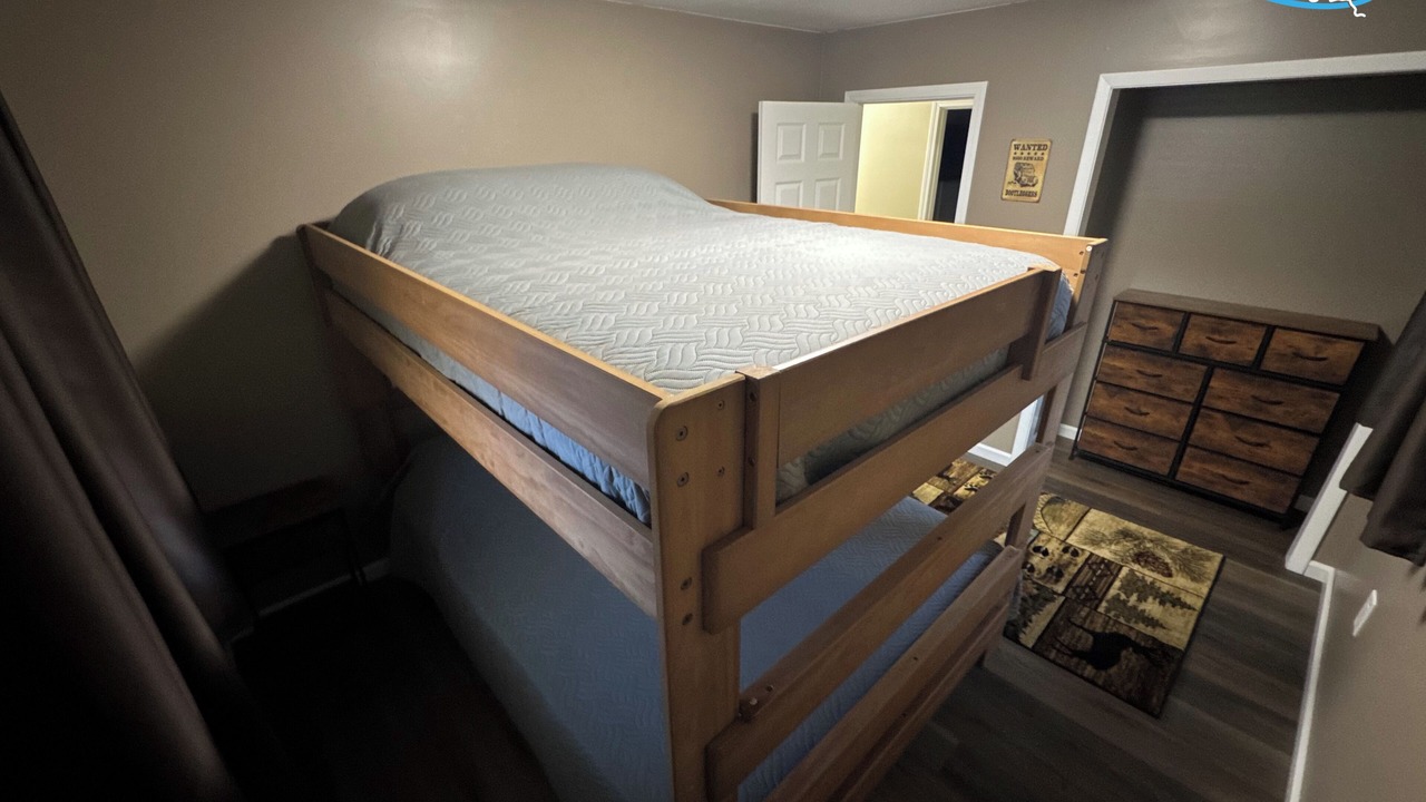 Photo of Bedroom in Matewan