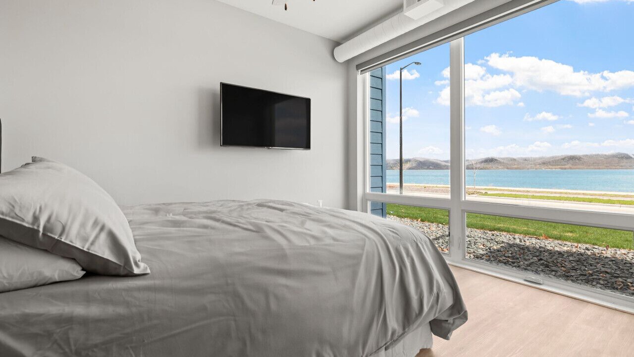 Photo of Bedroom in Lake City