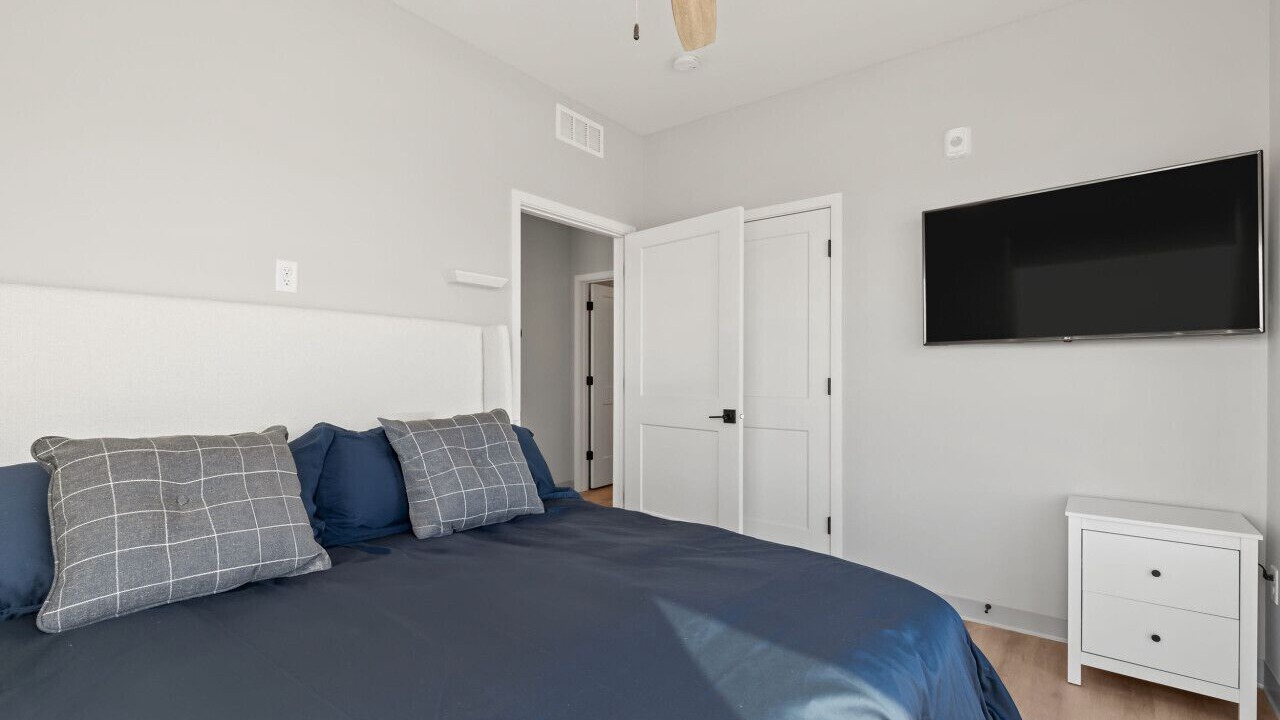 Photo of Bedroom in Lake City